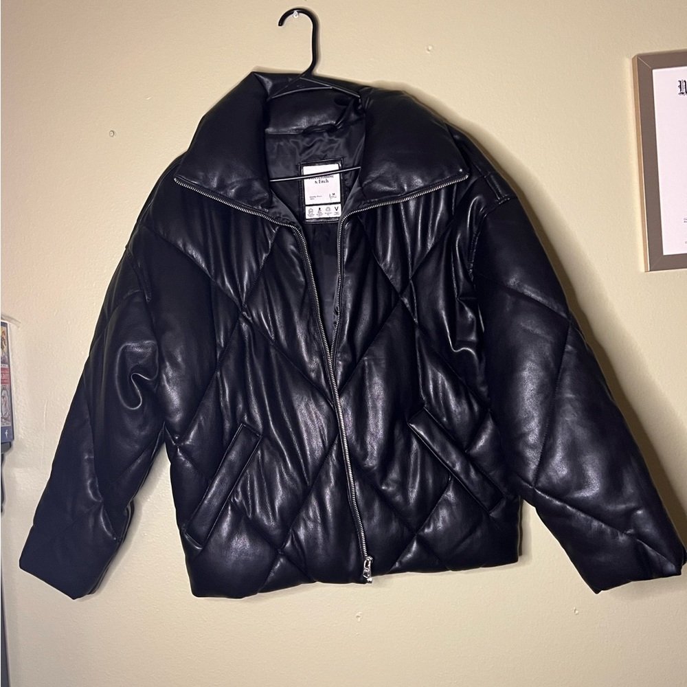 Bomber jacket